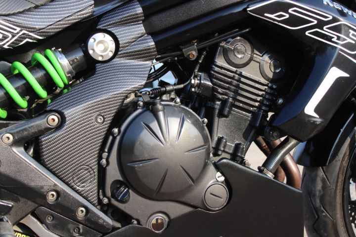 Kawasaki ER6n รูปที่ 13