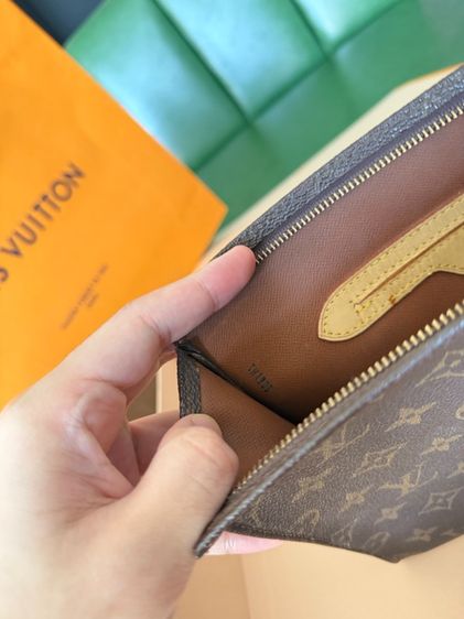 Louis Vuitton Monogram Toiletry Pouch 26 DC09 รูปที่ 4