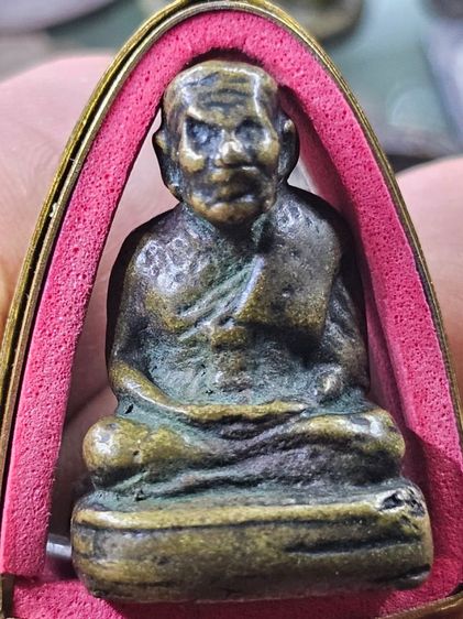 หลวงปู่ทวด รุ่นเบตง เลขใต้ฐานเลข5 ปี 2505