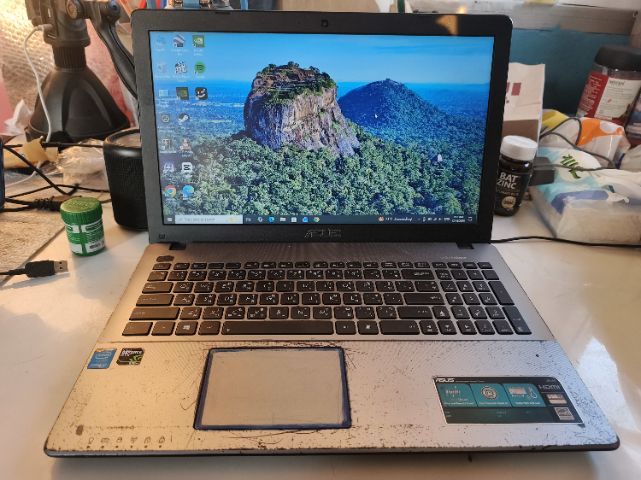 ขาย notebook ASUS ram 12 ssd 256 อ่านรายละเอียดก่อนทักราคาคุยได้