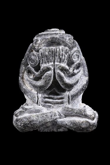 พระปิดตาอุตตโม หลวงปู่ทิม วัดละหารไร่ เนื้อตะกั่ว