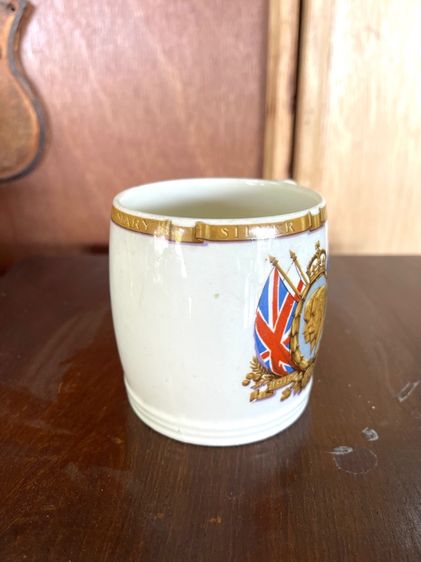 แก้ว ราชวงค์อังกฤษ เก่าสะสม รูปที่ 12