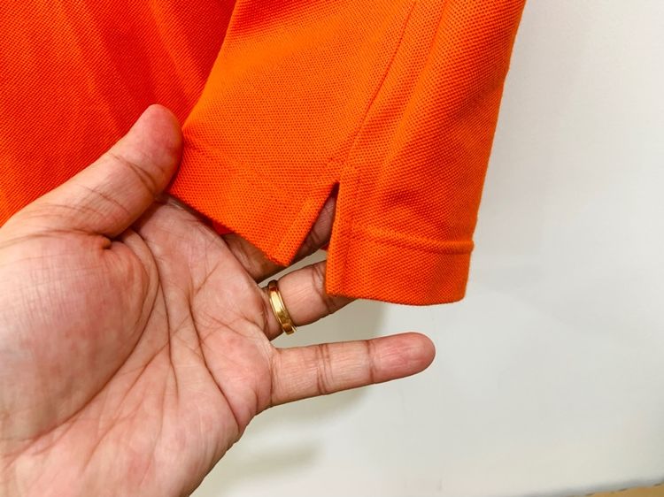 เสื้อโปโล LACOSTE แท้ 💯 size 5 ขนาด อก 21 ยาว 27.5 นิ้ว สภาพใหม่มาก สีส้มสดมาก ทรงสวย ผ้านิ่มหายากน่าสะสมครับ รูปที่ 5