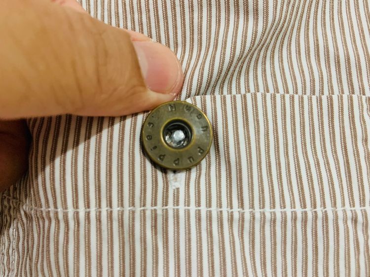 เสื้อเชิ้ต Hush Puppies แท้ 💯 size L วัดจริงขนาด อก 21.5 ยาว 28 นิ้ว สภาพใหม่มาก ทรงสวย ดีเทลสวย ตัดเย็บดีมาก เนื้อผ้านิ่มมาก รูปที่ 5