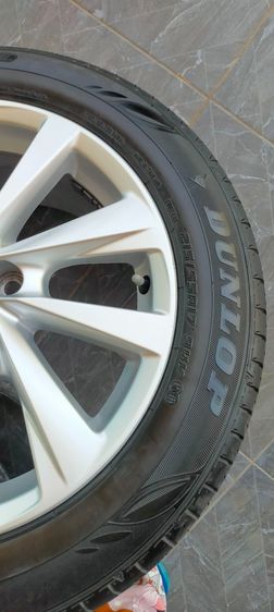 แม็กโตโยต้า ขอบ17 พร้อมยางดันลอป 215 55 17 ปี24 แม็กสีเดิมไม่ดุ้งไม่คดไม่แตกพร้อมยางสวยทุกเส้นตามรูปใส่ camry chr innova revo vigo13500 รูปที่ 9