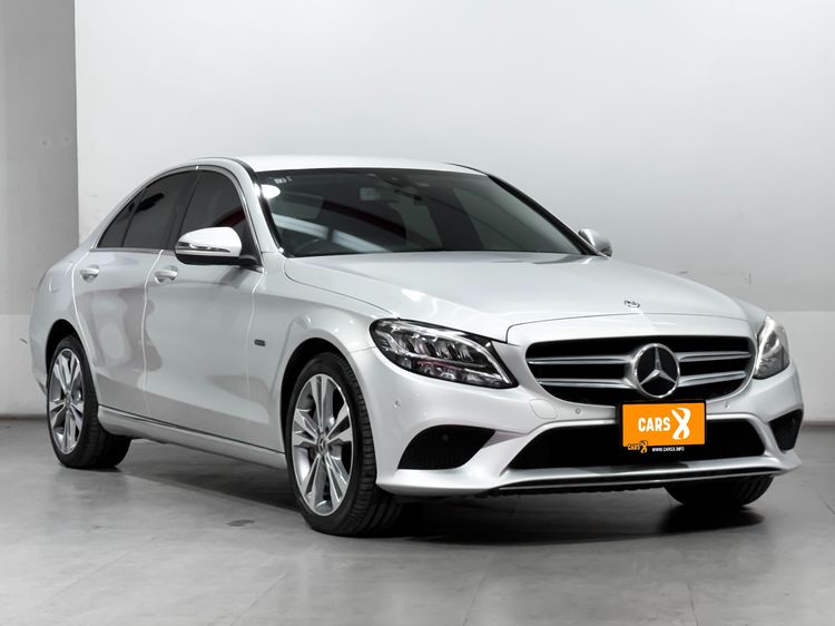 Mercedes-Benz C-Class 2019 C300 Sedan ปลั๊กอินไฮบริด (PHEV) ไม่ติดแก๊ส เกียร์อัตโนมัติ บรอนซ์เงิน รูปที่ 4