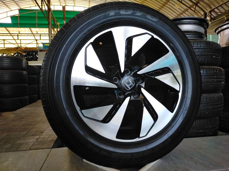 แม็กฮอนด้า ขอบ18 พร้อมยางโตโย 235 60 18 ปี22 แม็กสวยทุกวงอย่างสวยทุกเส้นตามรูปใส่ CRV g3 g4 g5 g6 รูปที่ 2