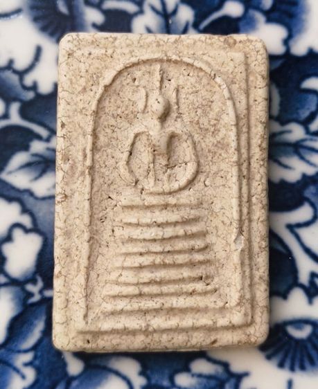 พระสมเด็จพิมพ์ใหญ่วัดระฆังเนื้อเก่าแห้งสวยค่ะ(19) รูปที่ 7