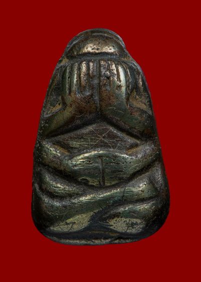 พระปิดตาเนื้อเมฆสิทธิ์