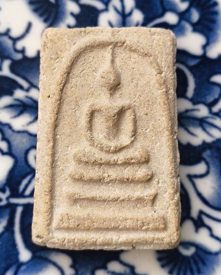 พระสมเด็จวัดระฆังพิมพ์ใหญ่เนื้อเก่าค่ะ(8)