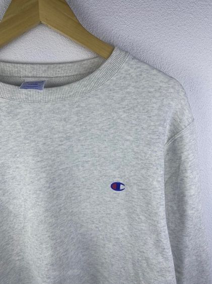 เสื้อกันหนาว Champions แท้ 💯 size L ขนาด อก 22 ยาว 26.5 นิ้ว สภาพใหม่มาก ทรงสวย เนื้อผ้านิ่มมาก หายากน่าสะสมครับ รูปที่ 2