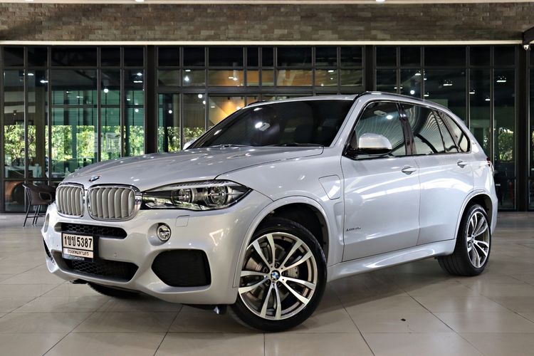รถ BMW X5 2.0 xDrive40e M Sport 4WD สี บรอนซ์เงิน