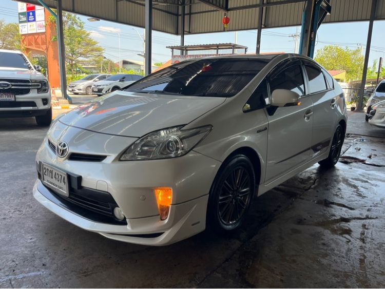 Toyota Prius 2013 1.8 TRD Sportivo Utility-car ไฮบริด ไม่ติดแก๊ส เกียร์อัตโนมัติ ขาว รูปที่ 3