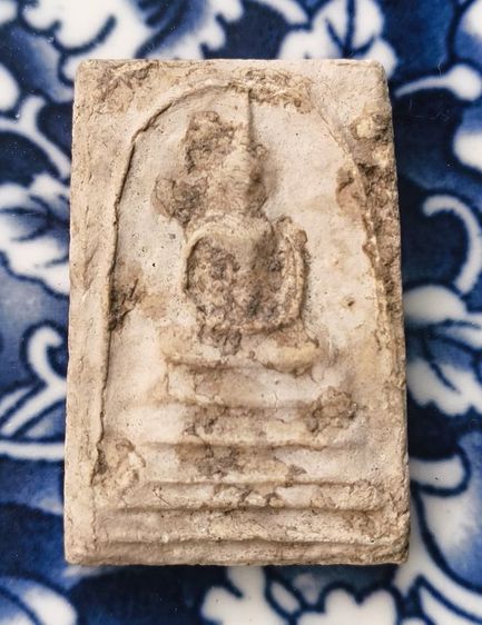 พระสมเด็จพิมพ์ใหญ่เนื้อสวยค่ะ(1)