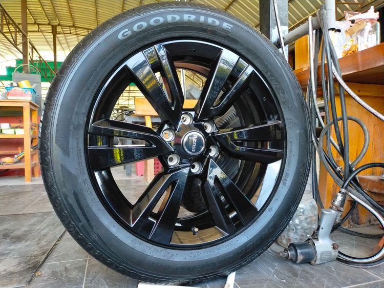 แม็กอีซูซุ ขอบ20 พร้อมยางgoodride 265 50 20 ปี24 ยางสวยทุกเส้นตามรูป ใส่isuzu ตัวสูงทุกรุ่น mu-x mu 7