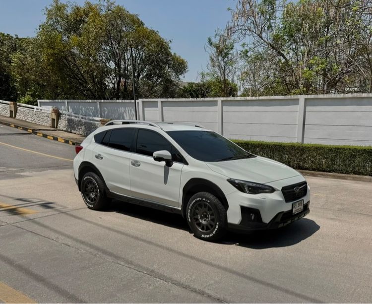 รถ Subaru XV 2.0 P 4WD สี ขาว