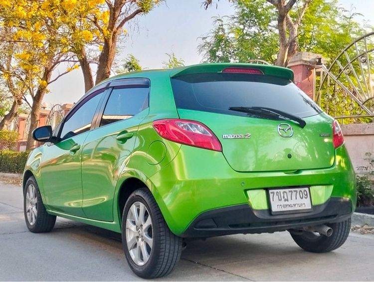 Mazda Mazda 2 2013 1.5 Sports Groove Sedan เบนซิน ไม่ติดแก๊ส เกียร์อัตโนมัติ เขียว รูปที่ 3
