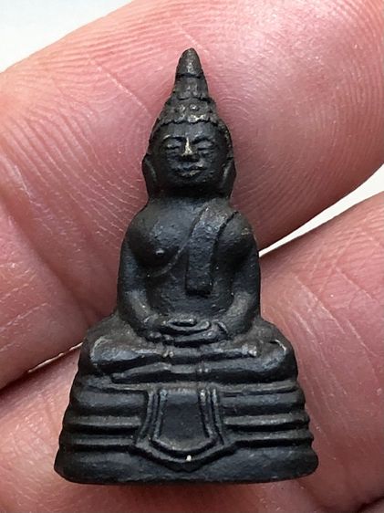 รูปหล่อเก่าคะ