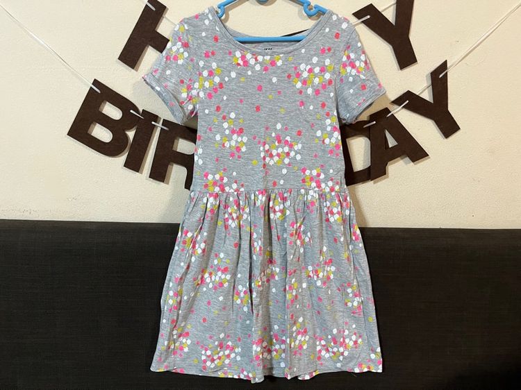 ชุดเดรส แบรนด์ Uniqlo hm sz120-130 รูปที่ 2