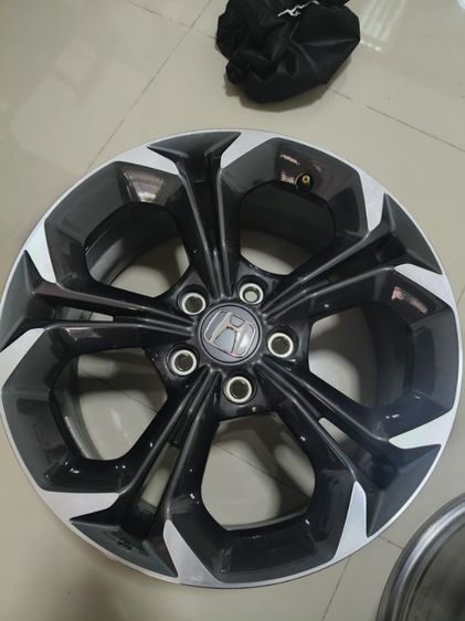 ล้อแม็ก4ล้อ ยกชุดHONDA Civic 2025 ขอบ17 5รู ถอดจากป้ายแดง สนใจคุยราคากันได้ ชลบุรีส่งฟรีครับ รูปที่ 7