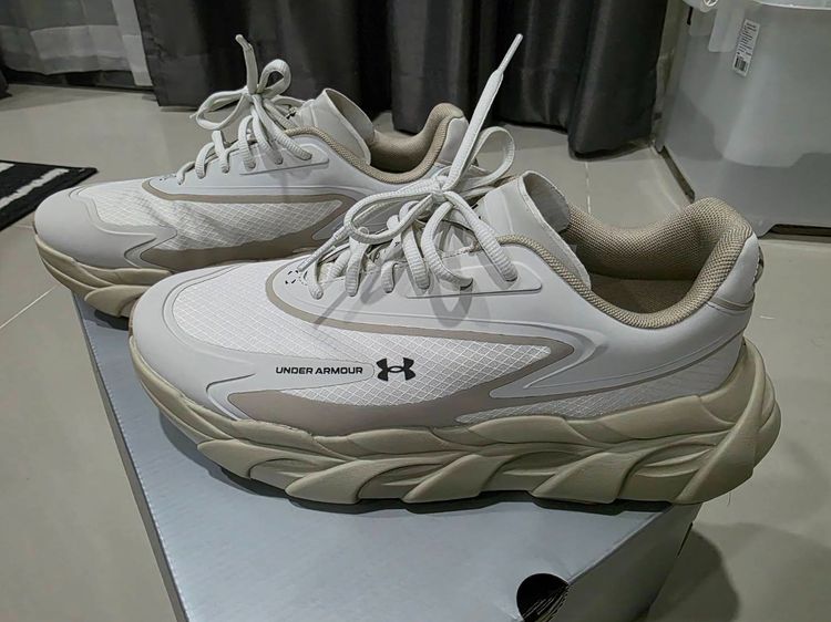 รองเท้าออกกำลังกาย ผู้ชาย ครีม รองเท้า Under Armour รุ่น UA Halo Runner SE ล่าสุด