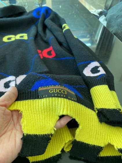 กุชชี่ เสื้อคอเต่าแขนยาว แต่งขาด สภาพใหม่เอี่ยม รูปที่ 6