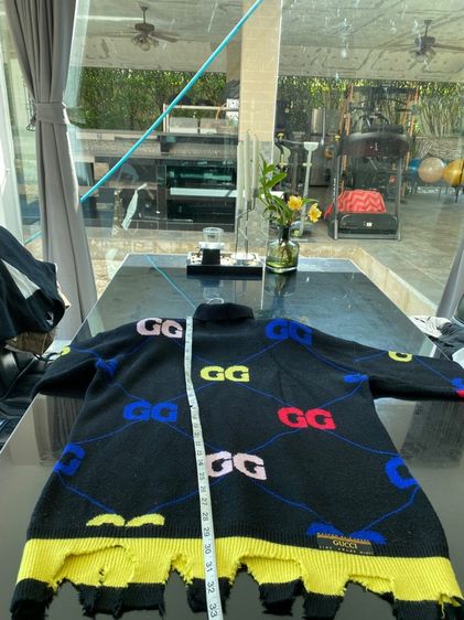 กุชชี่ เสื้อคอเต่าแขนยาว แต่งขาด สภาพใหม่เอี่ยม รูปที่ 9