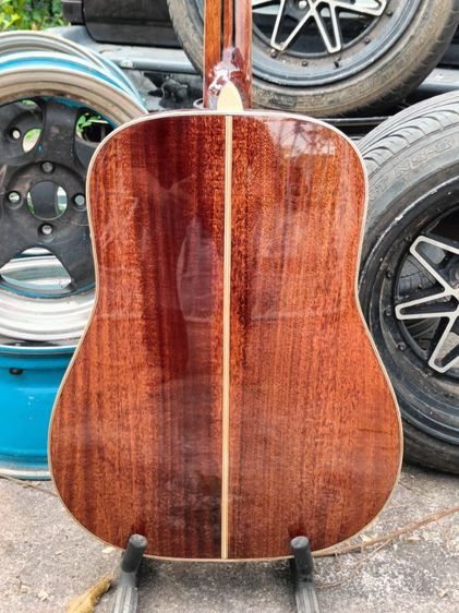 กีตาร์โปร่ง All solid พร้อมกระเป๋า รูปที่ 9