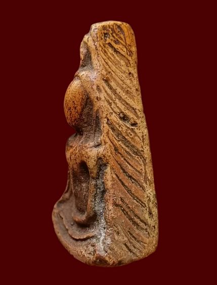 พระนางพญาเข่าโค้ง รูปที่ 3