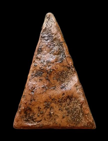 พระนางพญาเข่าตรง รูปที่ 2