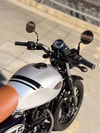 Kawasaki W 175 รูปที่ 2