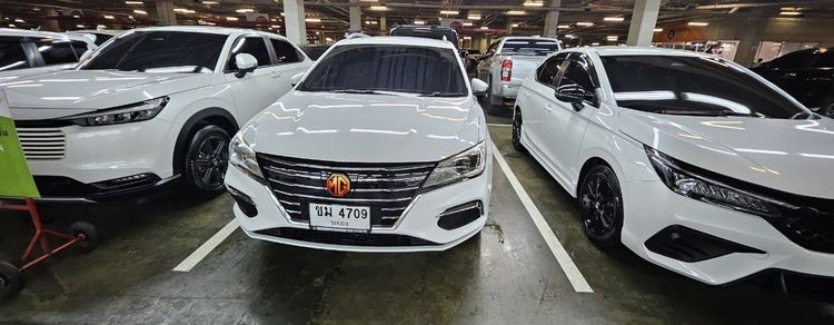 MG MG4 2022 Electric Utility-car ไฟฟ้า ไม่ติดแก๊ส เกียร์อัตโนมัติ ขาว รูปที่ 4