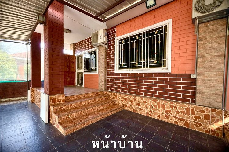 อื่นๆ ไม่มี 2014 ขายบ้าน 3 ห้องนอน 2 ห้องน้ำ 2 โถง จอดรถยนต์ในรั้วบ้านได้ 3 คัน รูปที่ 2