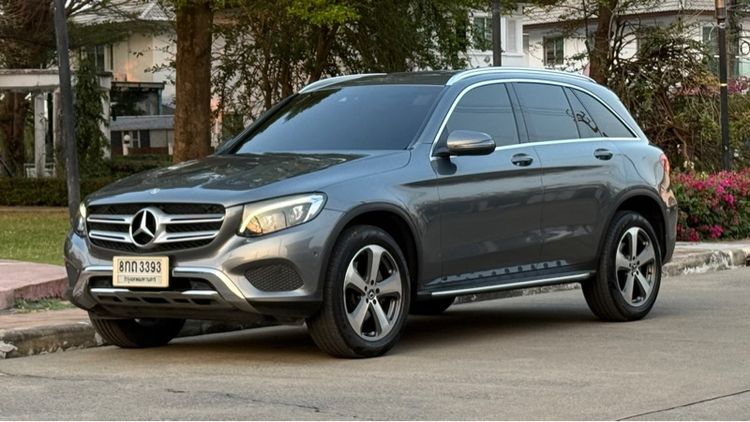 รถ Mercedes-Benz GLC-Class GLC250d สี เทา