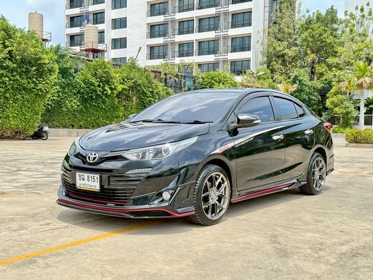 รถ Toyota Yaris ATIV 1.2 S สี ดำ