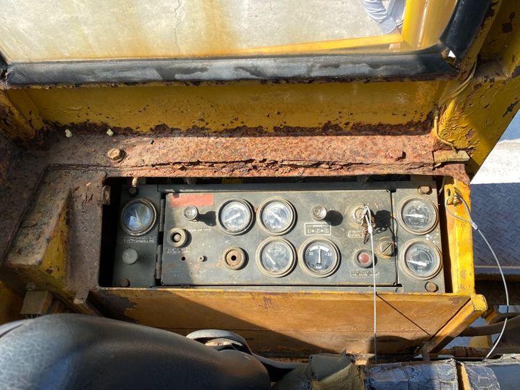 รถตักล้อยาง KOMATSU  รุ่น JH30B บุ้งกี๋ 1 คิว   รถเก่านอกนำเข้า รูปที่ 10