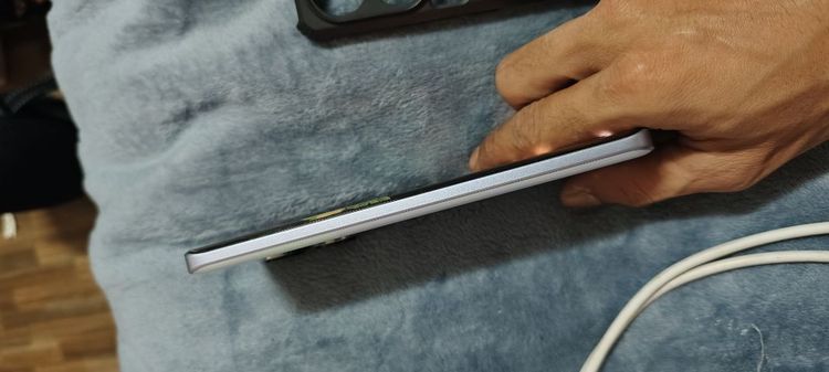 redmi note13 proPlus ใช้งานปกติสนใจถามได้ต่อรองได้ครับกรุงเทพนัดรับได้8-256กล้องสวยกันน้ำชาร์จเร็ว 120