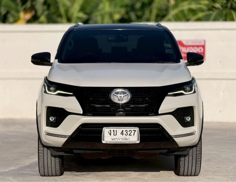 Toyota Fortuner 2022 2.4 Commander Utility-car ดีเซล ไม่ติดแก๊ส เกียร์อัตโนมัติ ขาว รูปที่ 2