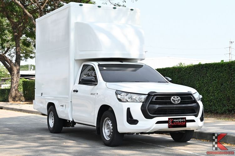 รถ Toyota Hilux Revo 2.4 Entry สี ขาว