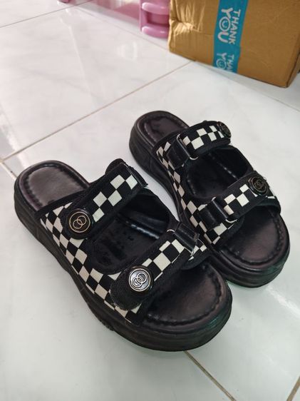 รองเท้า