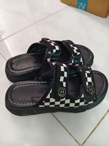 รองเท้า รูปที่ 2