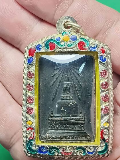 เหรียญพระบรมธาตุหลังพระพุทธสิหิงค์ วัดพระบรมธาตุ นครศรีธรรมราช ปี22 พิธีใหญ่ ในหลวงร.9 ทรงเททอง โดยมีขุนพันธรักษ์ราชเดช เป็นเจ้าพิธี สภาพสวย รูปที่ 7