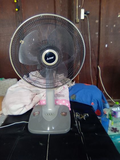 พัดลมตั้งโต๊ะมือสอง สภาพนางฟ้าราคาสวยๆ มีหลายตัวสนใจติดต่อด่วน รูปที่ 3