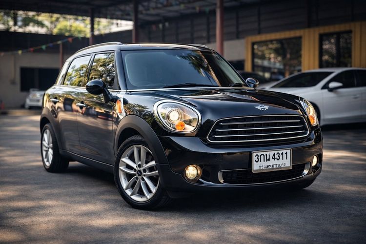 รถ Mini COUNTRYMAN 2.0 S สี ดำ
