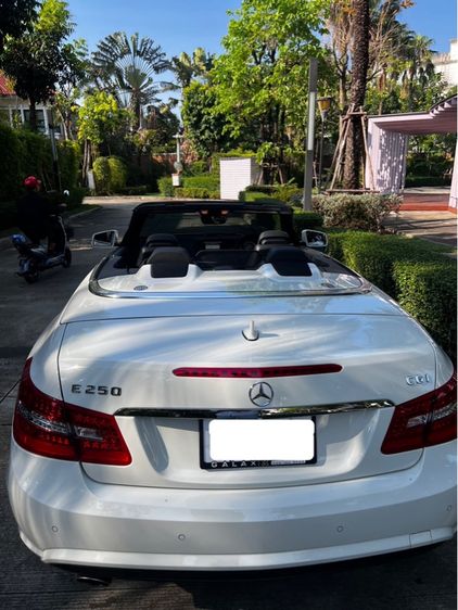 Mercedes-Benz E-Class 2010 E250 CGI Sedan เบนซิน เกียร์อัตโนมัติ ขาว รูปที่ 3