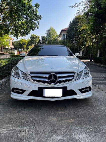 Mercedes-Benz E-Class 2010 E250 CGI Sedan เบนซิน เกียร์อัตโนมัติ ขาว รูปที่ 4
