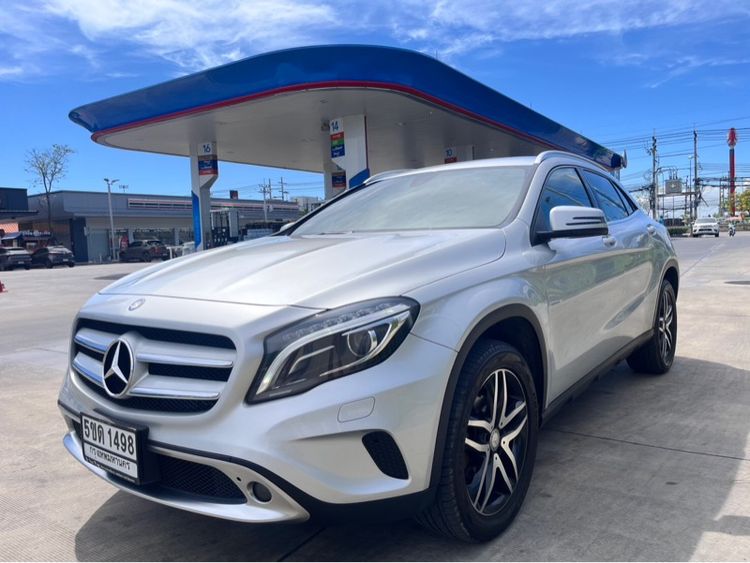 Mercedes-Benz GLA-Class 2017 เบนซิน เกียร์อัตโนมัติ บรอนซ์เงิน รูปที่ 2