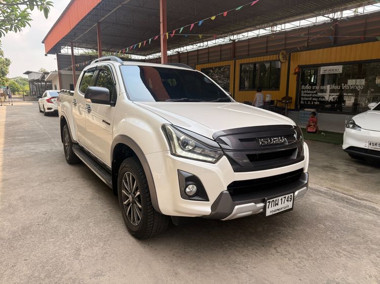 Isuzu D-MAX 2018 3.0 V-Cross Max Z Prestige 4WD Pickup ดีเซล เกียร์อัตโนมัติ ขาว รูปที่ 2