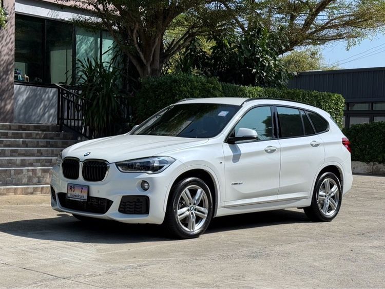 BMW X1 2019 2.0 sDrive20d M Sport Utility-car ดีเซล ไม่ติดแก๊ส เกียร์อัตโนมัติ ขาว รูปที่ 4