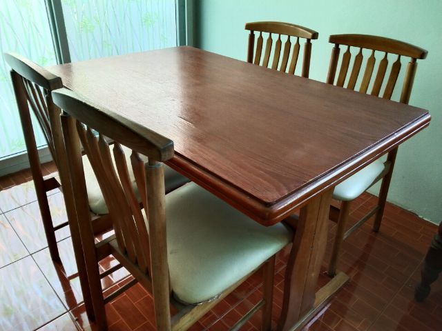โต๊ะกินข้าว พร้อมเก้าอี้ 4ตัว รูปที่ 2